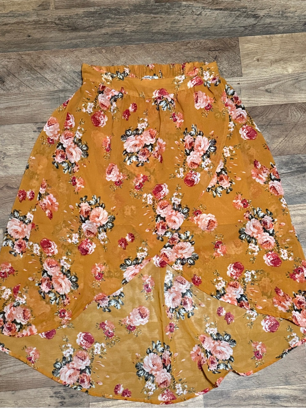 🌸 Charlotte Russe Floral High-Low Maxi Skirt 🌸 •Size Med•